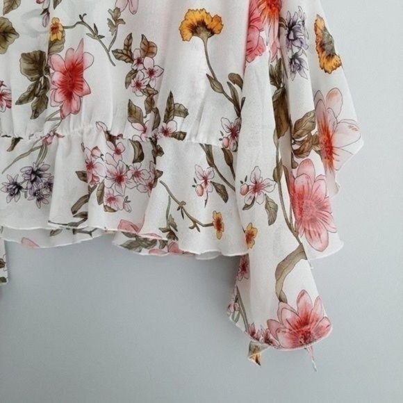 New - GUESS Jiya Ruffle Bell Sleeve Floral Sheer Blouse Sz L Flawed - Picture 8 of 14